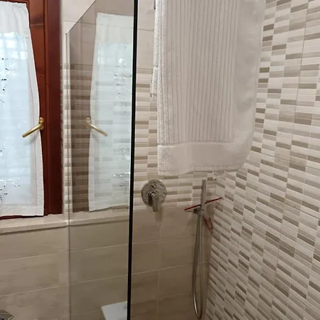 Bed & Breakfast Shaki 3*